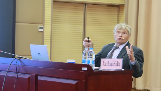 1698734700702294.jpg HOLTZ.jpg